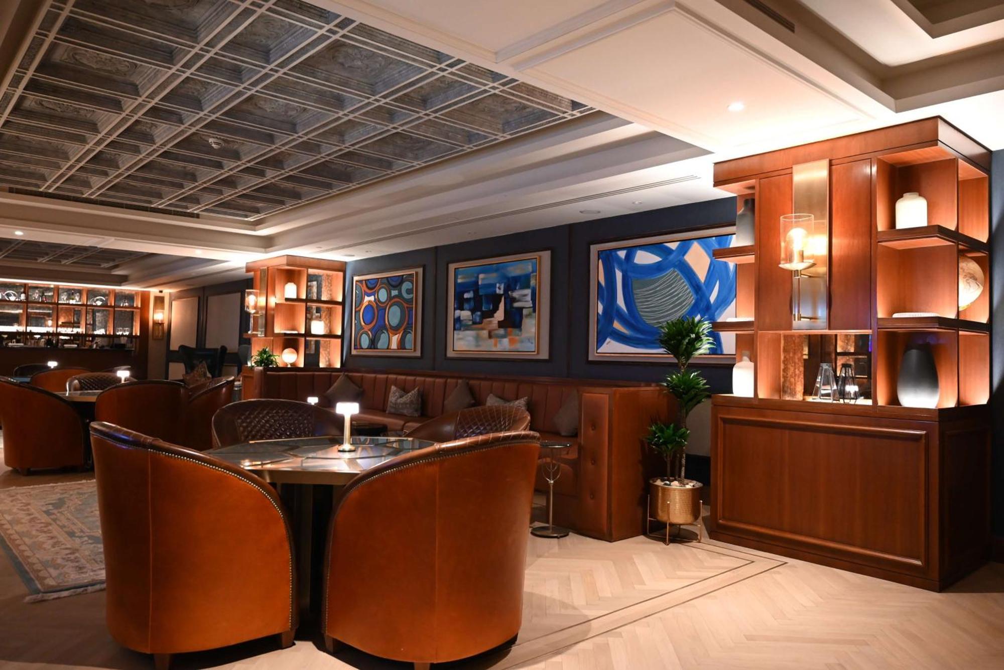Mansard Riyadh, A Radisson Collection Hotel Exterior photo The interior of the lounge