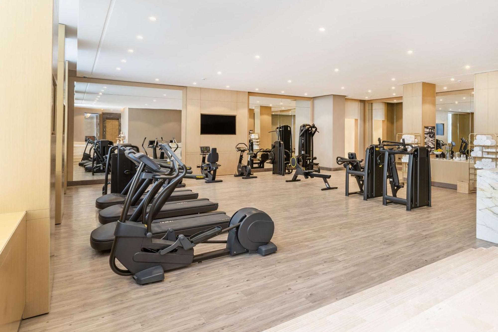 Mansard Riyadh, A Radisson Collection Hotel Exterior photo The gym at the hotel