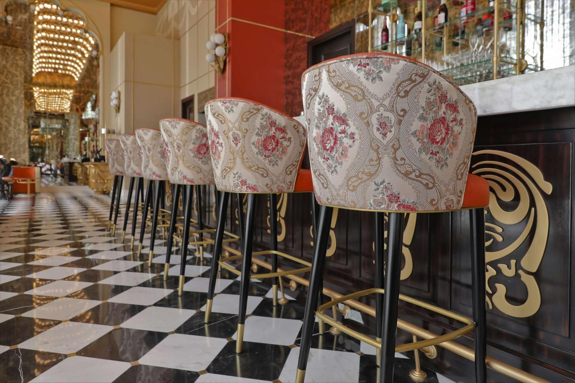 Mansard Riyadh, A Radisson Collection Hotel Exterior photo Bar stools